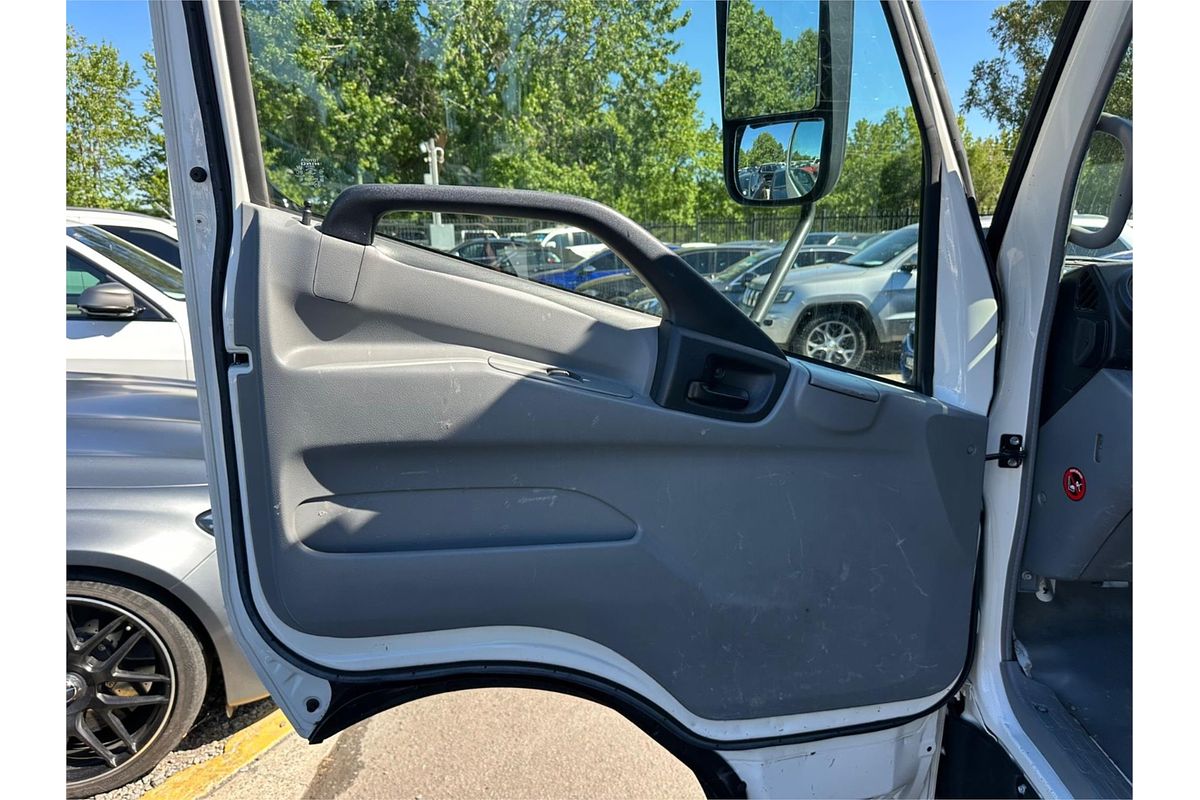 2018 Hino 300 Series 617 4x2 MWB