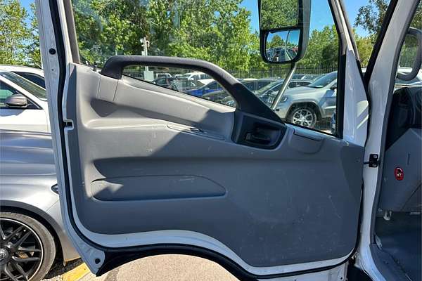 2018 Hino 300 Series 617 4x2 MWB