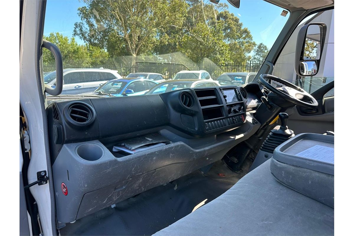 2018 Hino 300 Series 617 4x2 MWB