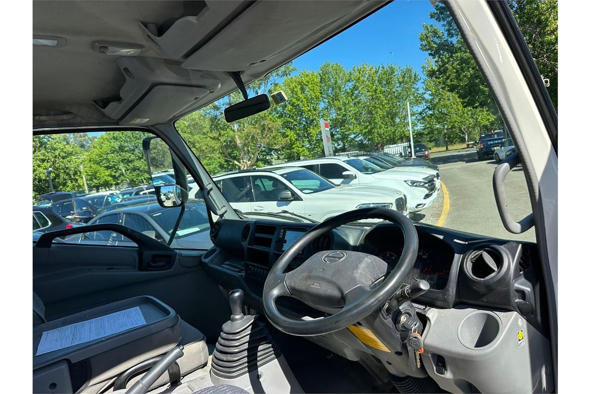 2018 Hino 300 Series 617 4x2 MWB