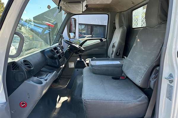 2018 Hino 300 Series 617 4x2 MWB