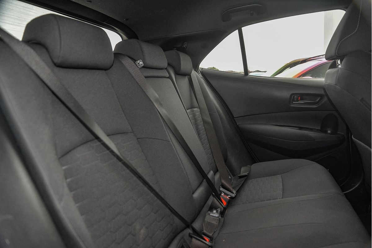 2018 Toyota Corolla Ascent Sport Hybrid ZWE211R