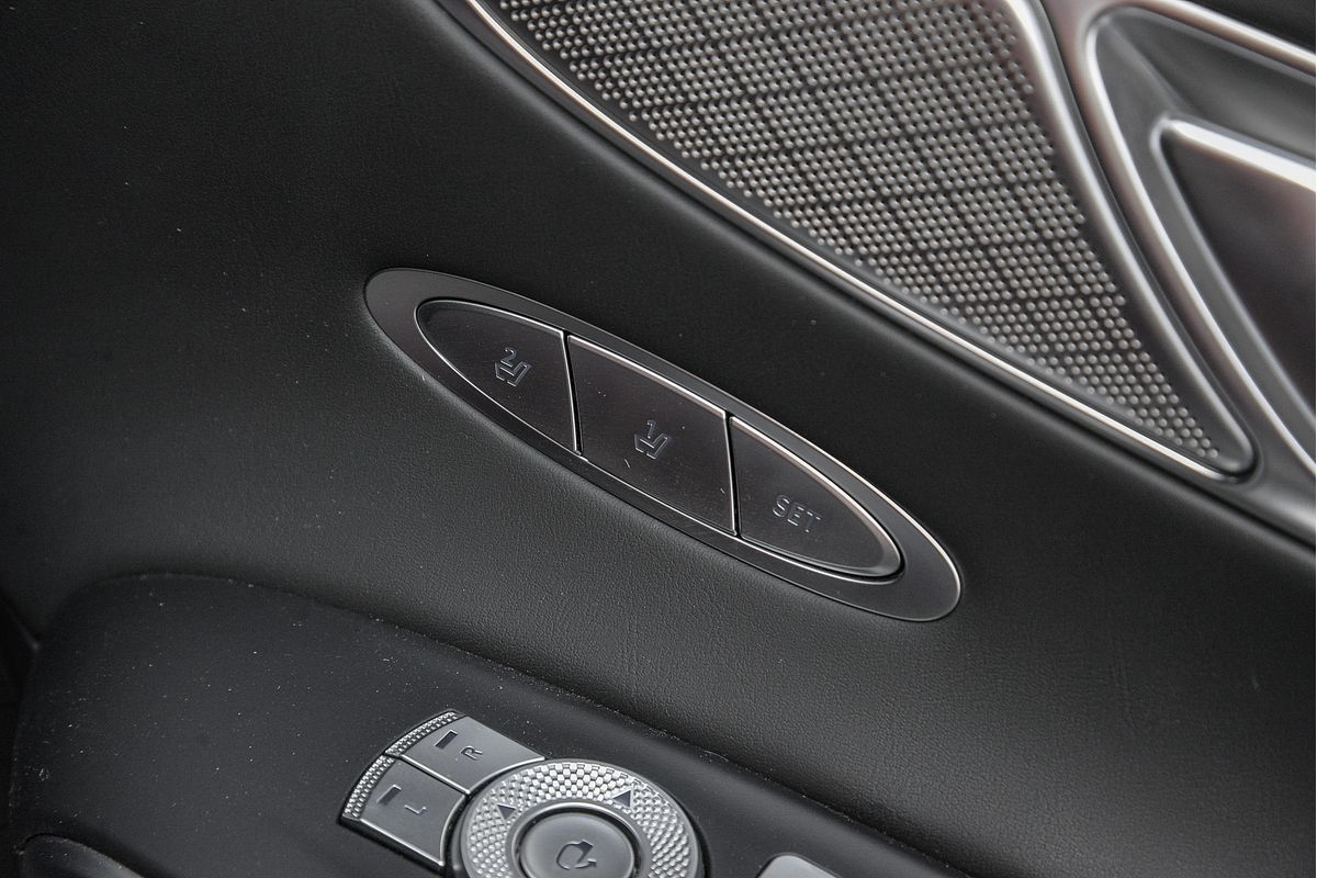 2023 Genesis GV70 3.5T AWD Sport JK.V2