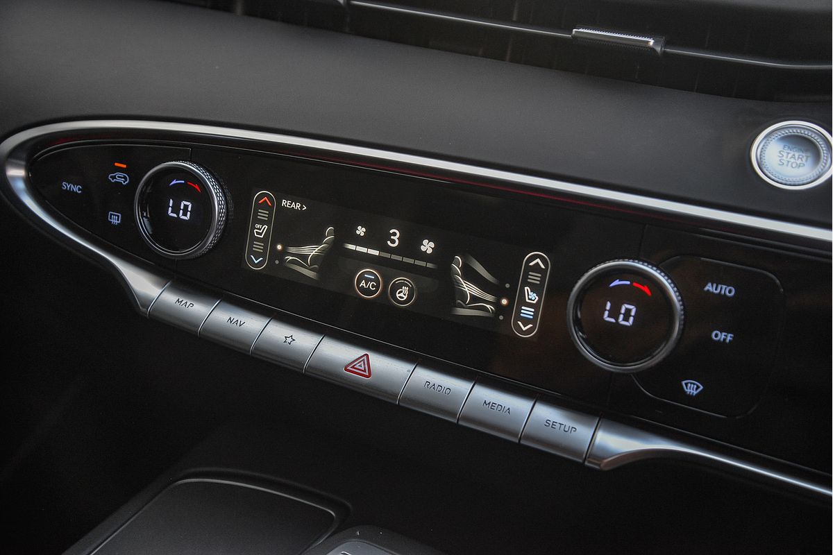 2023 Genesis GV70 3.5T AWD Sport JK.V2