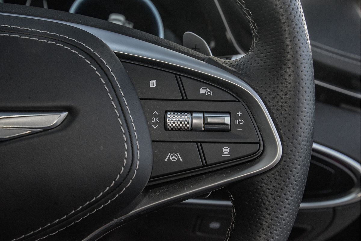 2023 Genesis GV70 3.5T AWD Sport JK.V2