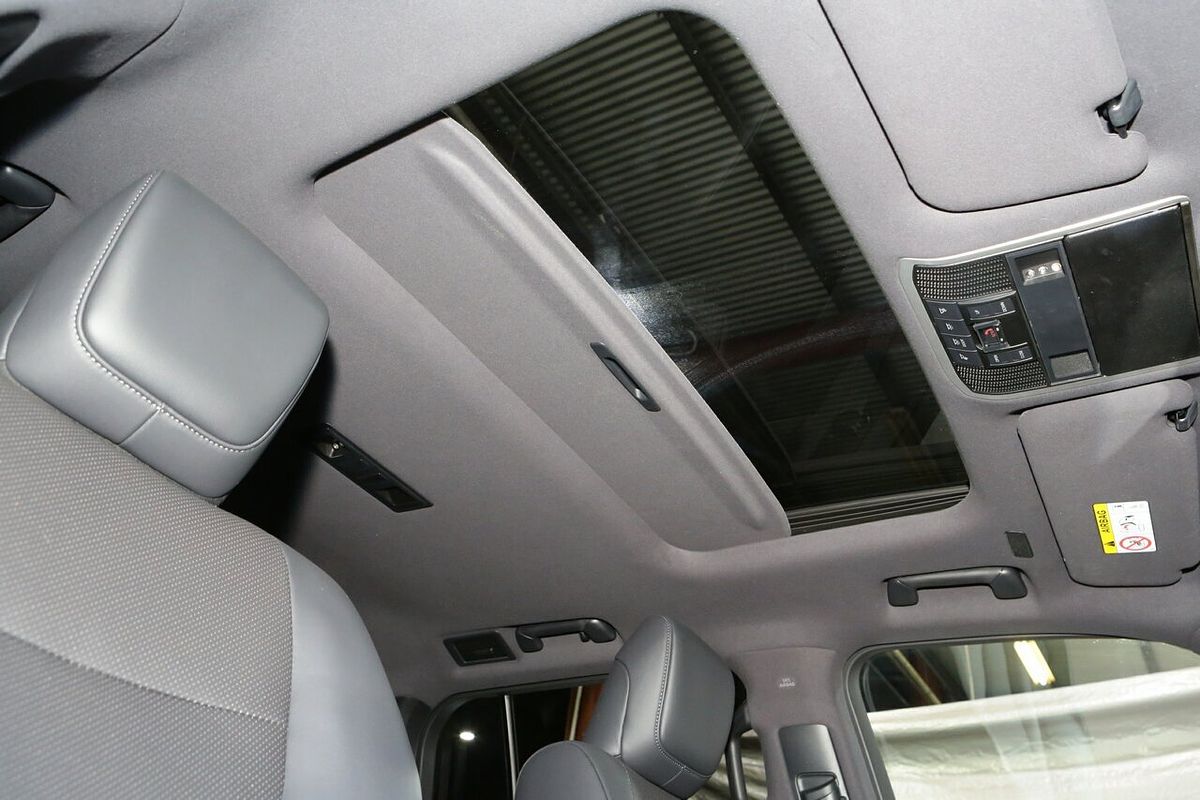 2025 Toyota Landcruiser VX FJA300R