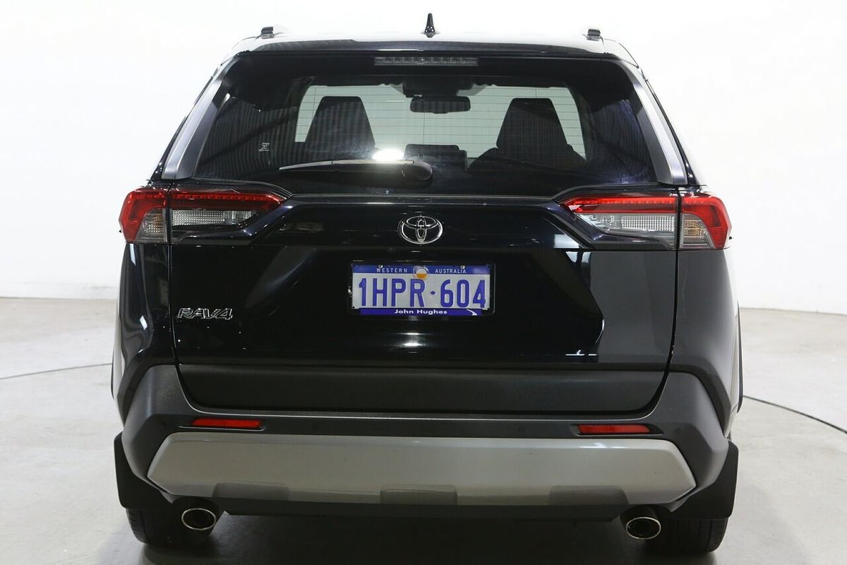 2022 Toyota RAV4 GXL MXAA52R