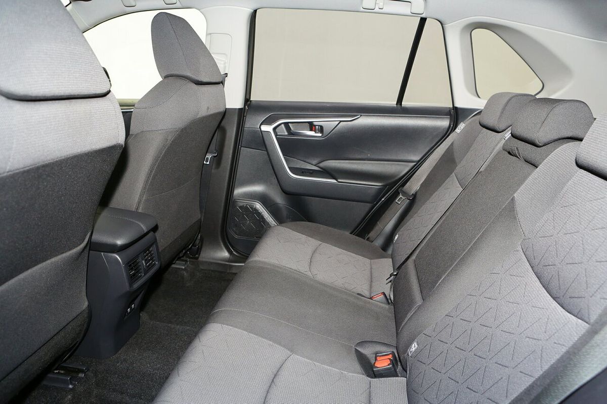 2022 Toyota RAV4 GXL MXAA52R