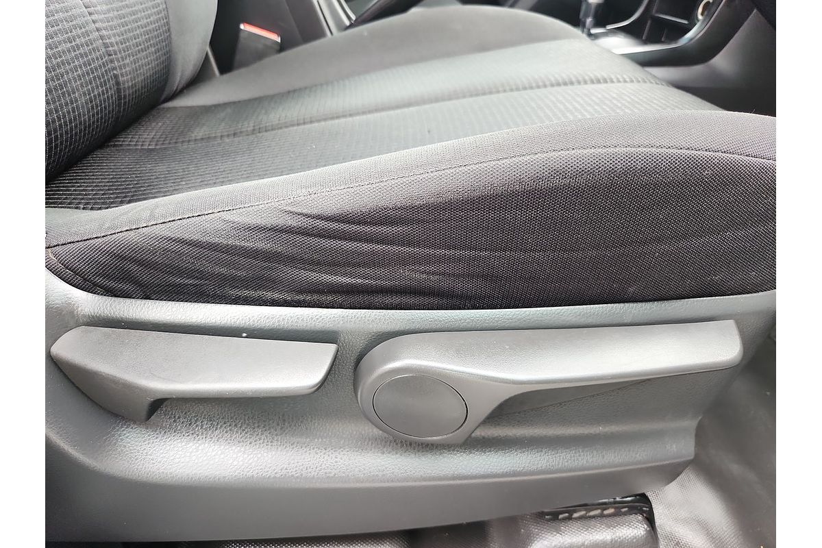 2018 Isuzu D-MAX SX High Ride Rear Wheel Drive