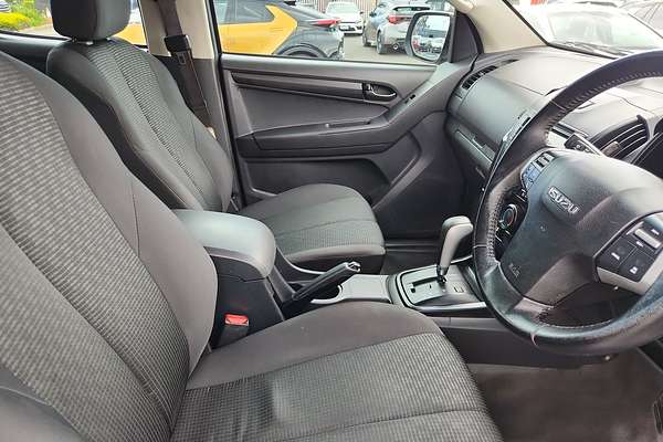 2018 Isuzu D-MAX SX High Ride Rear Wheel Drive