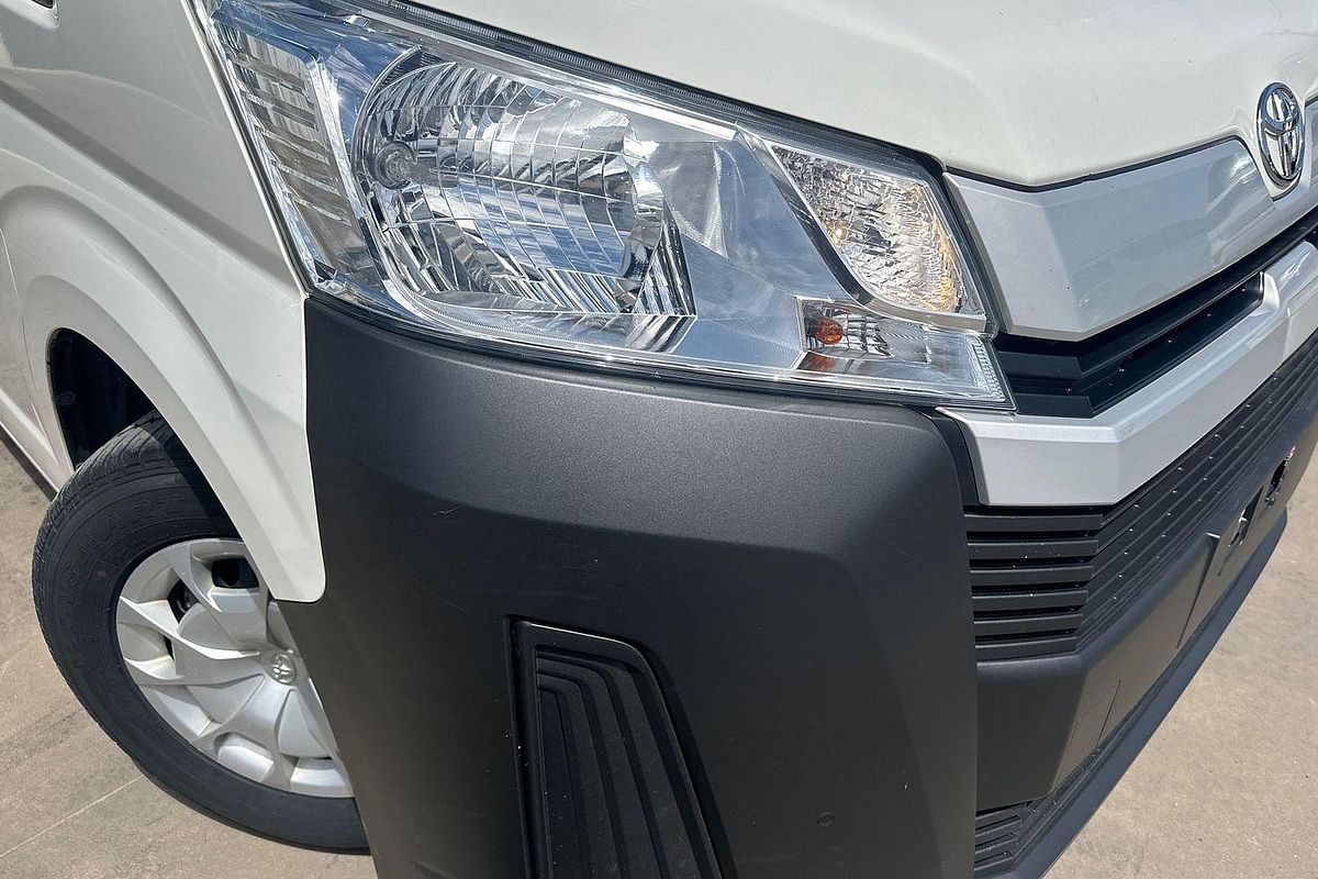 2020 Toyota Hiace Commuter GDH322R ELWB High Roof