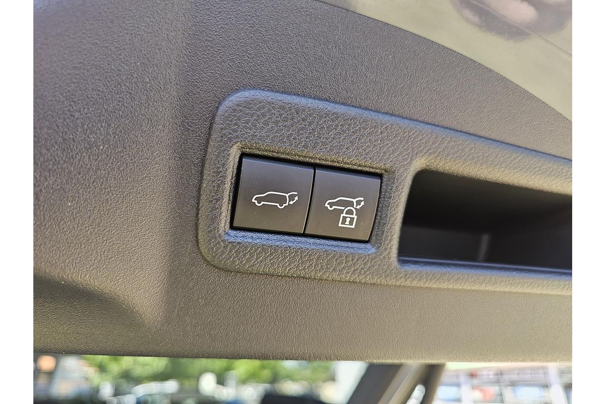 2024 Subaru Solterra AWD Touring E1-1