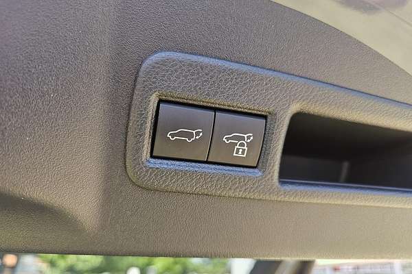 2024 Subaru Solterra AWD Touring E1-1