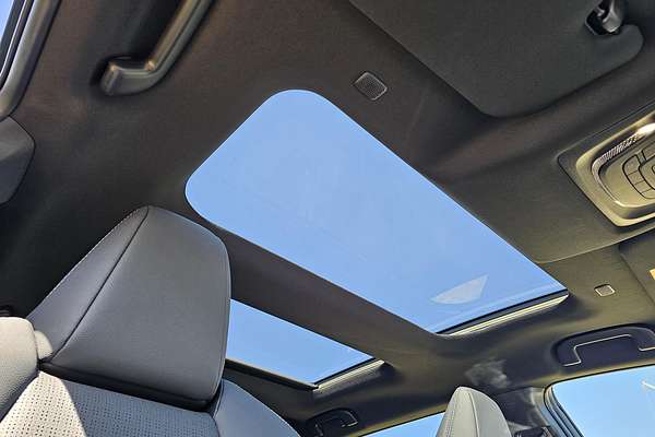 2024 Subaru Solterra AWD Touring E1-1