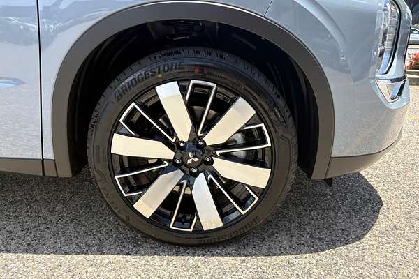 2025 Mitsubishi Outlander Aspire ZM