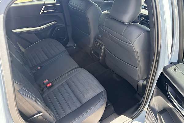 2025 Mitsubishi Outlander Aspire ZM