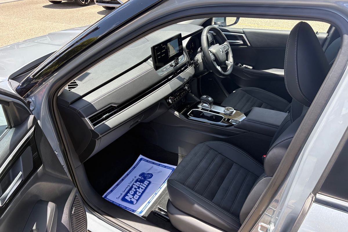 2025 Mitsubishi Outlander Aspire ZM