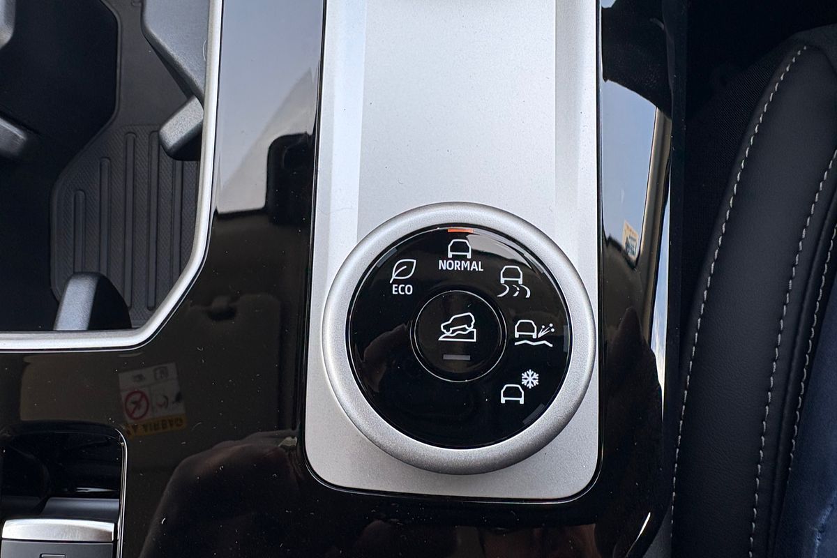 2025 Mitsubishi Outlander Aspire ZM