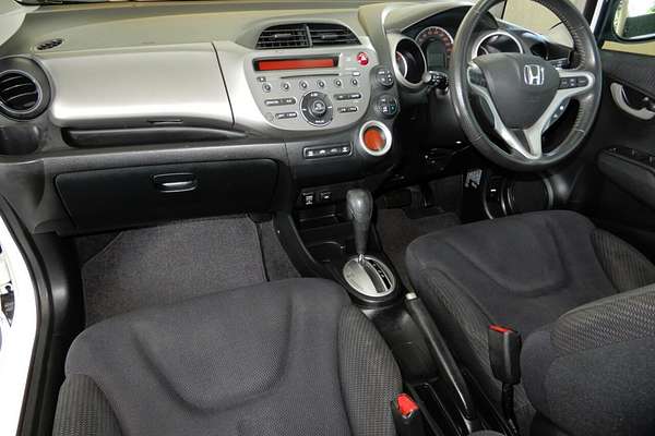 2012 Honda Jazz Vibe-S GE