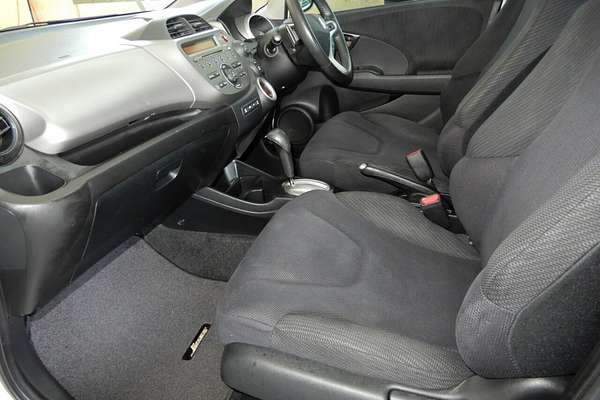 2012 Honda Jazz Vibe-S GE