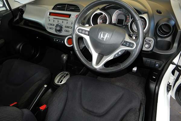 2012 Honda Jazz Vibe-S GE