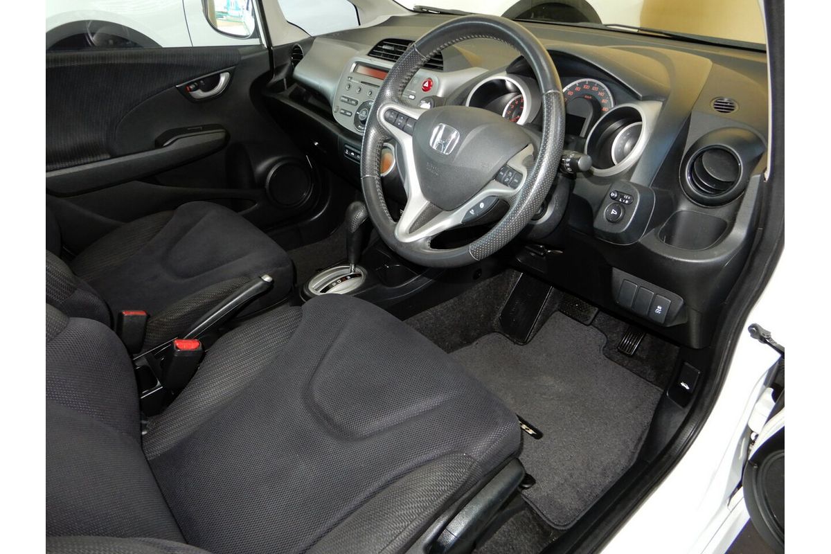 2012 Honda Jazz Vibe-S GE