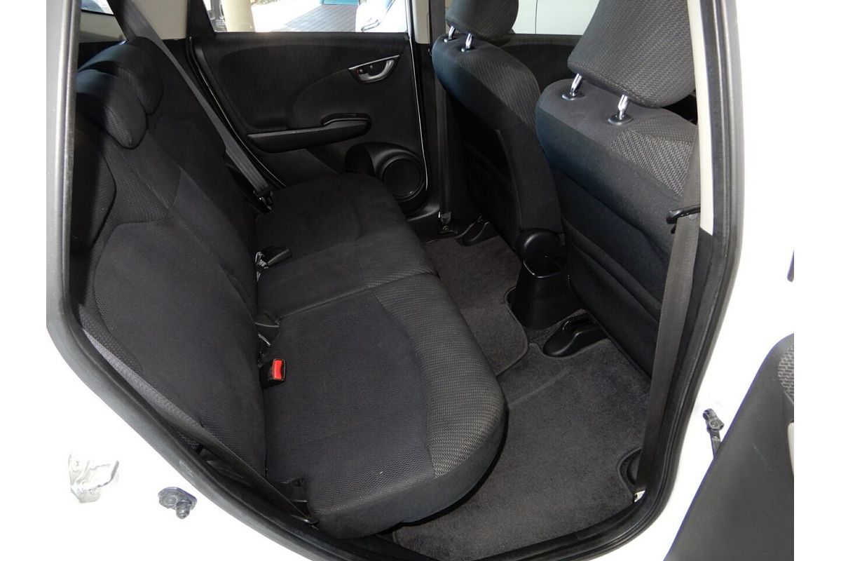 2012 Honda Jazz Vibe-S GE