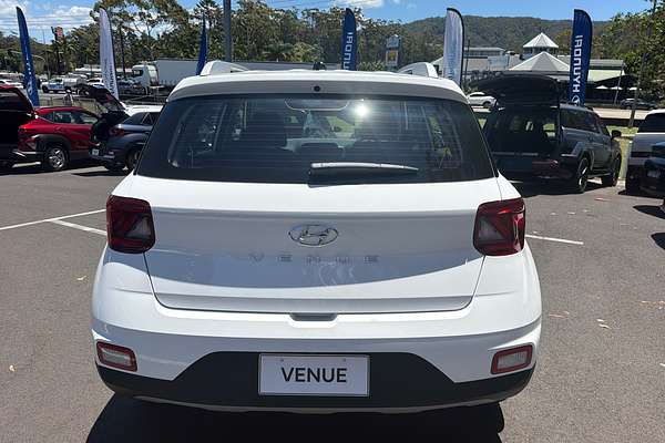 2025 Hyundai Venue  QX.V5
