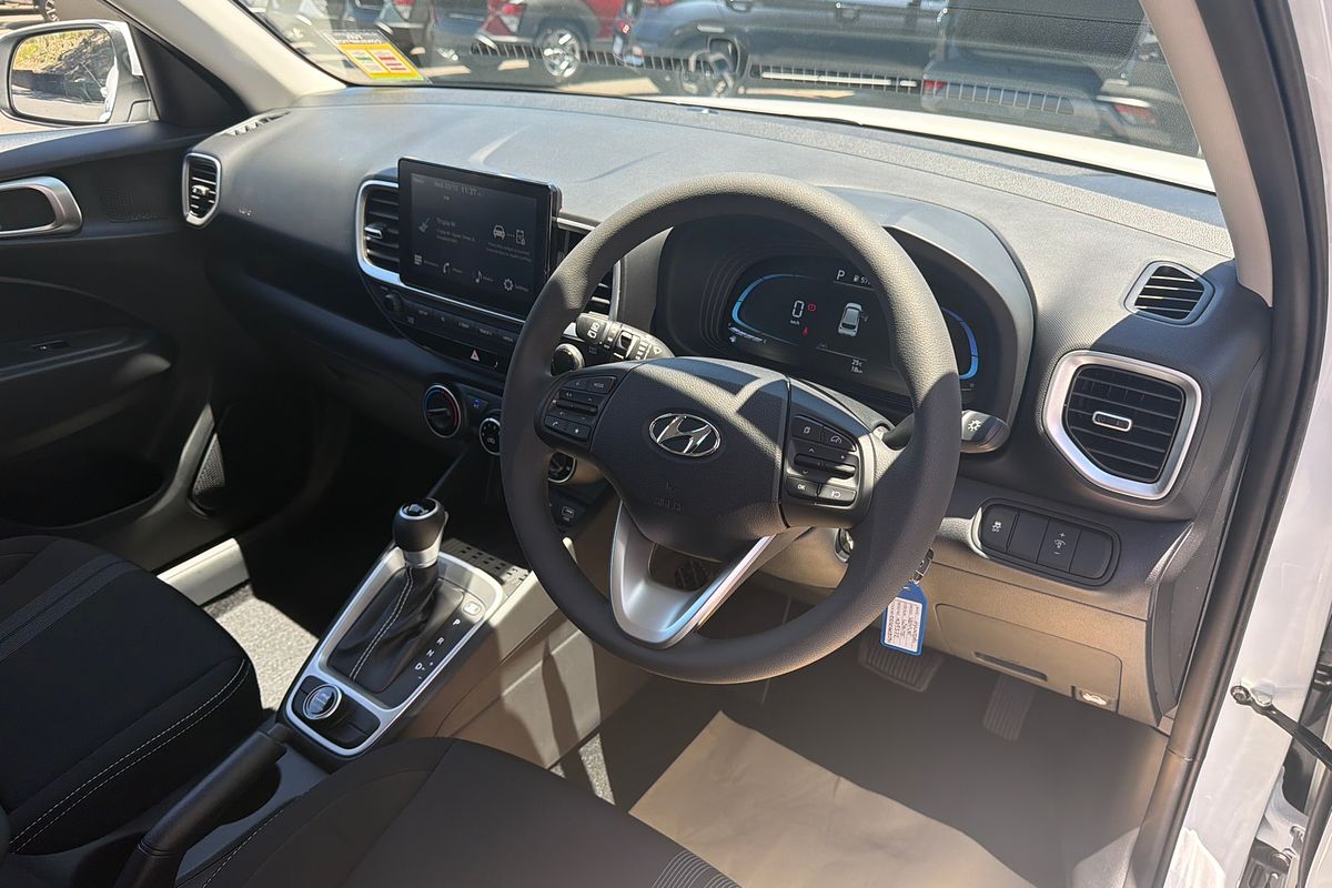 2025 Hyundai Venue  QX.V5