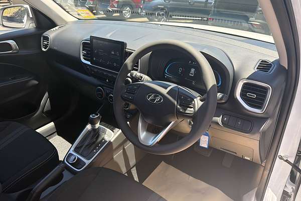2025 Hyundai Venue  QX.V5