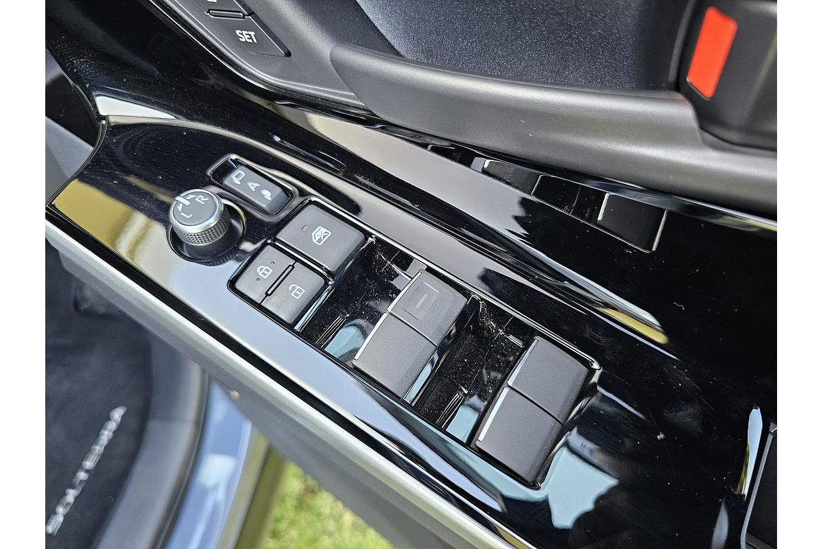 2024 Subaru Solterra AWD Touring E1-1