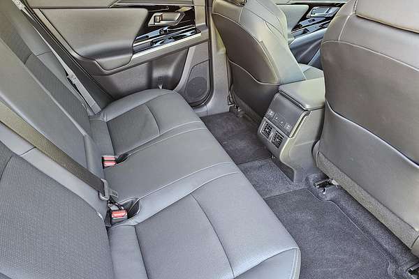 2024 Subaru Solterra AWD Touring E1-1