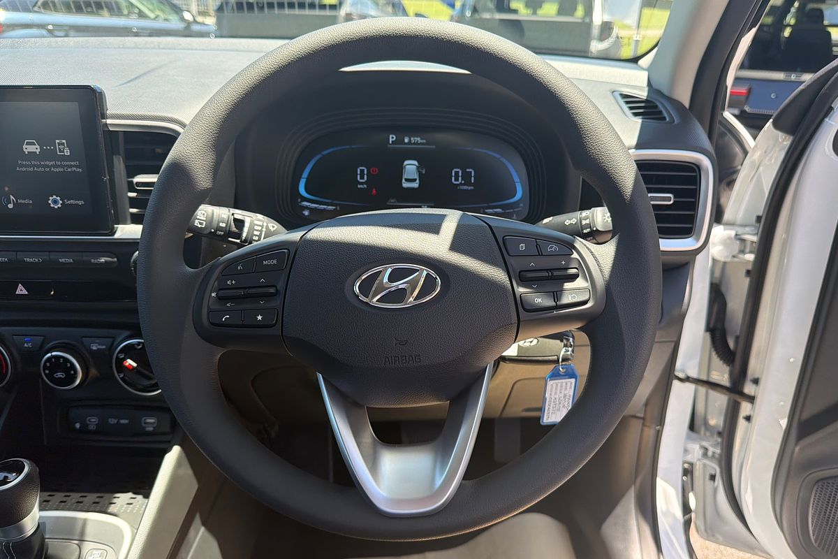 2025 Hyundai Venue  QX.V5