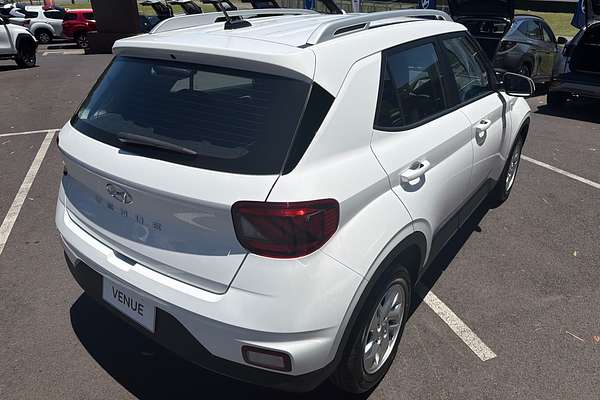2025 Hyundai Venue  QX.V5