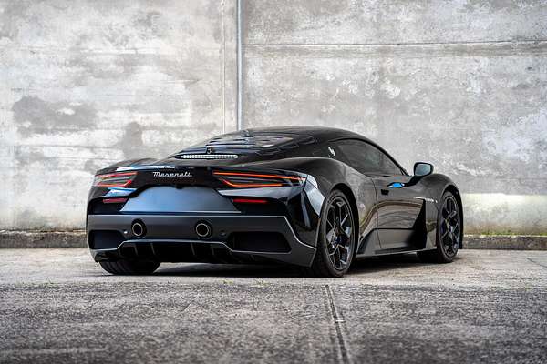 2022 Maserati MC20 M240