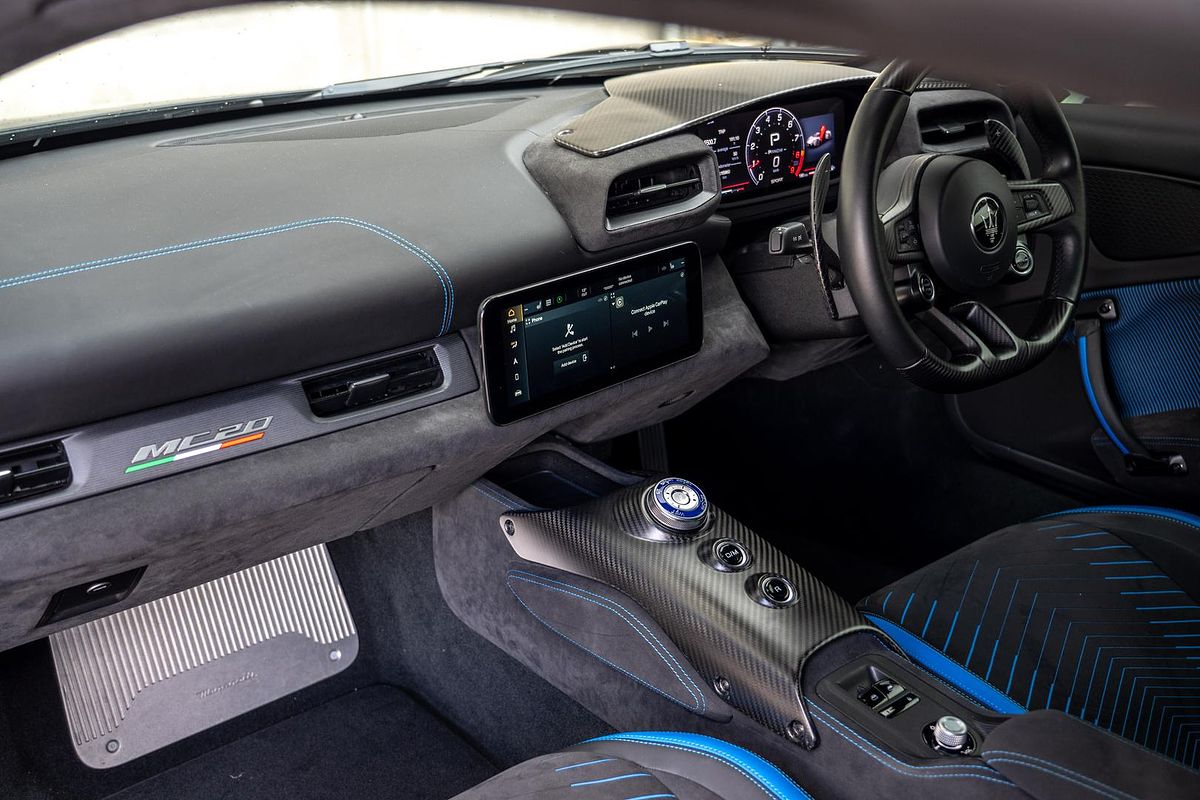 2022 Maserati MC20 M240