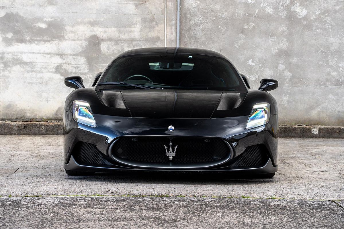 2022 Maserati MC20 M240