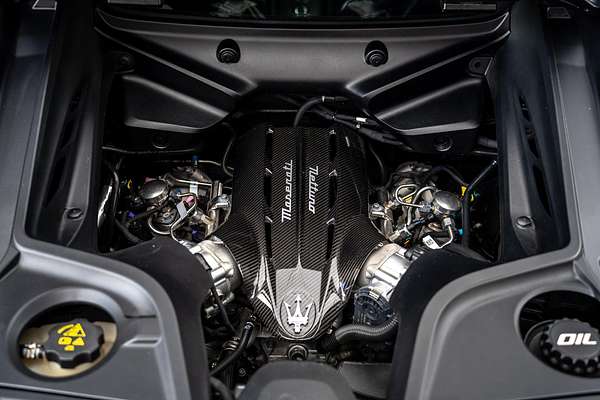 2022 Maserati MC20 M240