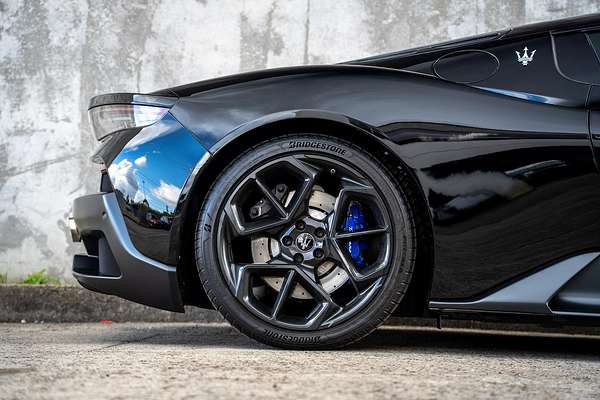 2022 Maserati MC20 M240