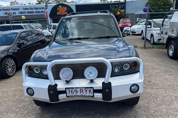 2006 Mitsubishi Pajero VR-X NP