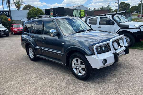 2006 Mitsubishi Pajero VR-X NP