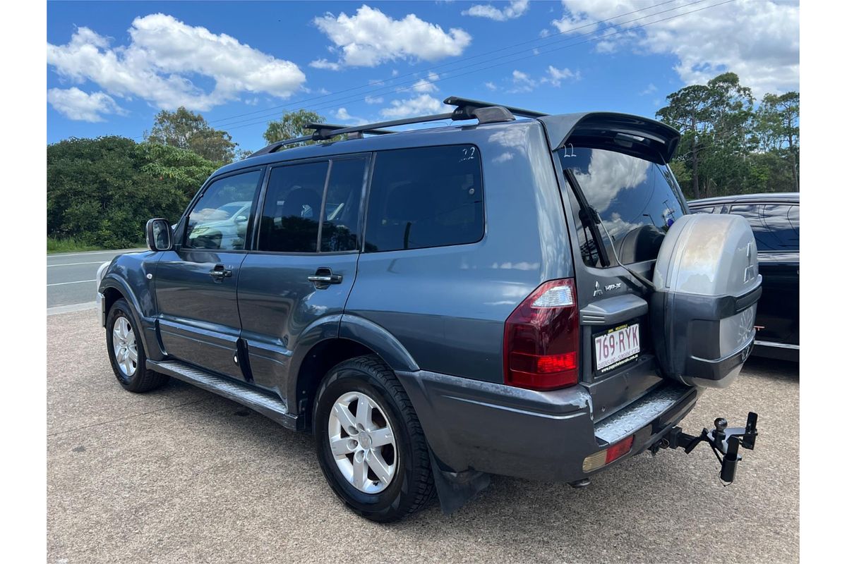 2006 Mitsubishi Pajero VR-X NP