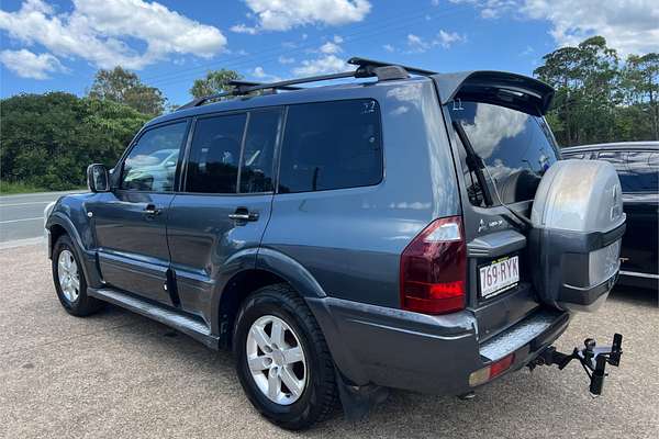 2006 Mitsubishi Pajero VR-X NP