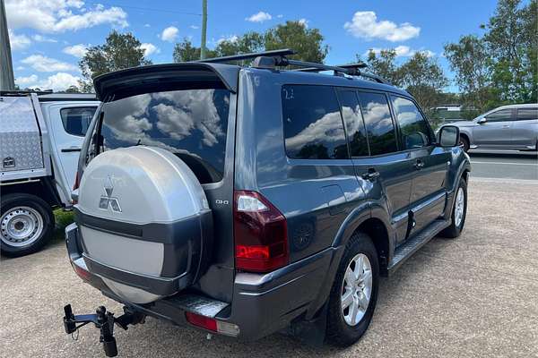 2006 Mitsubishi Pajero VR-X NP