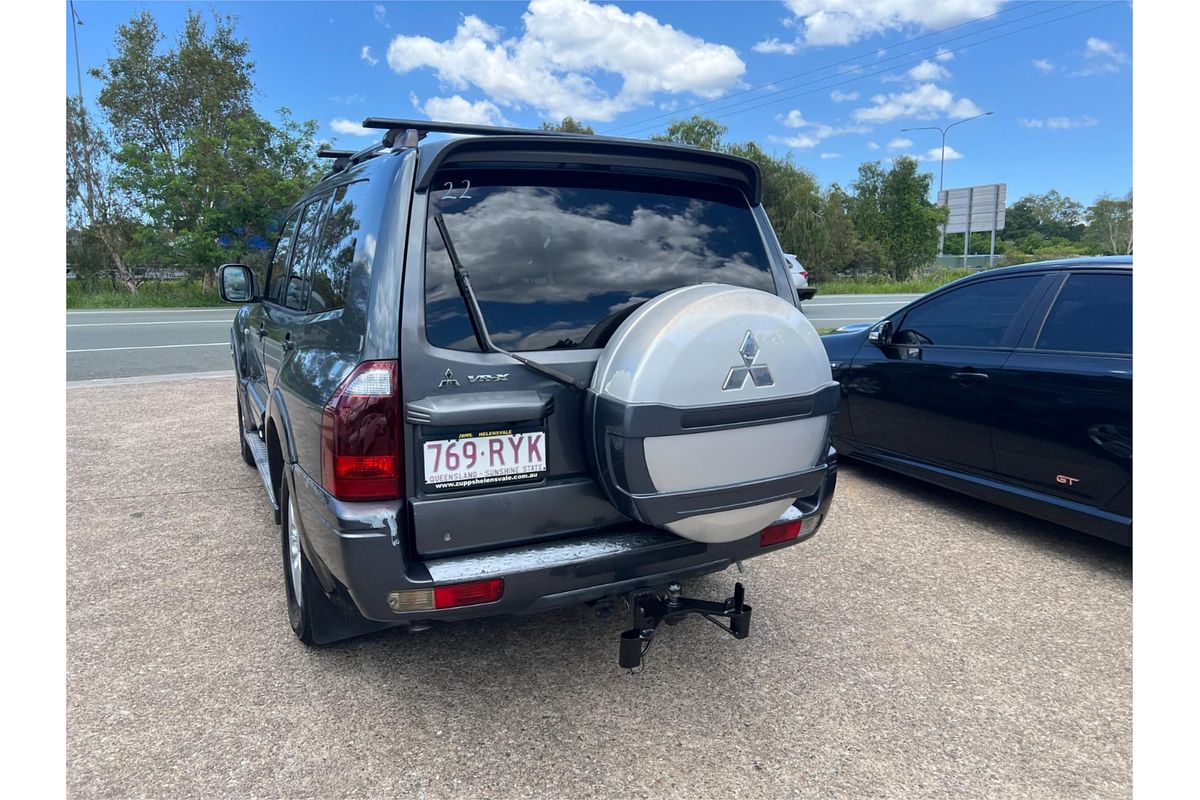 2006 Mitsubishi Pajero VR-X NP