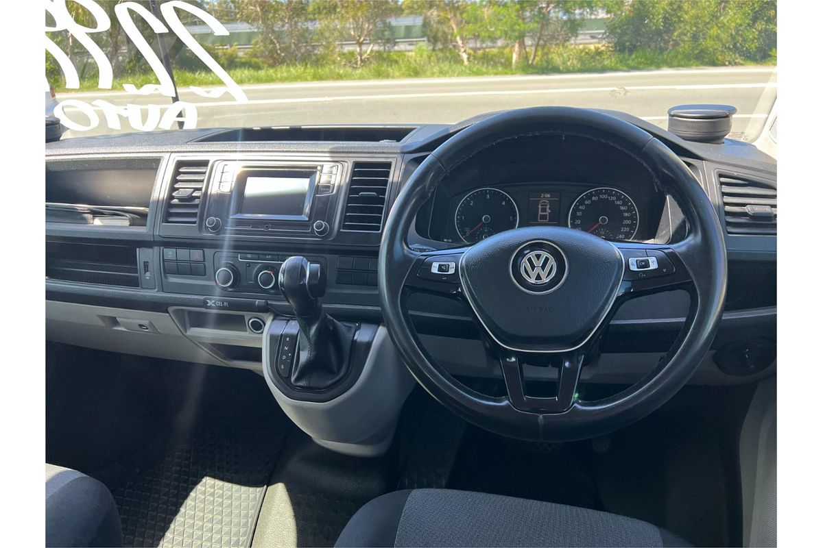 2017 Volkswagen Transporter TDI400 T6 Front Wheel Drive