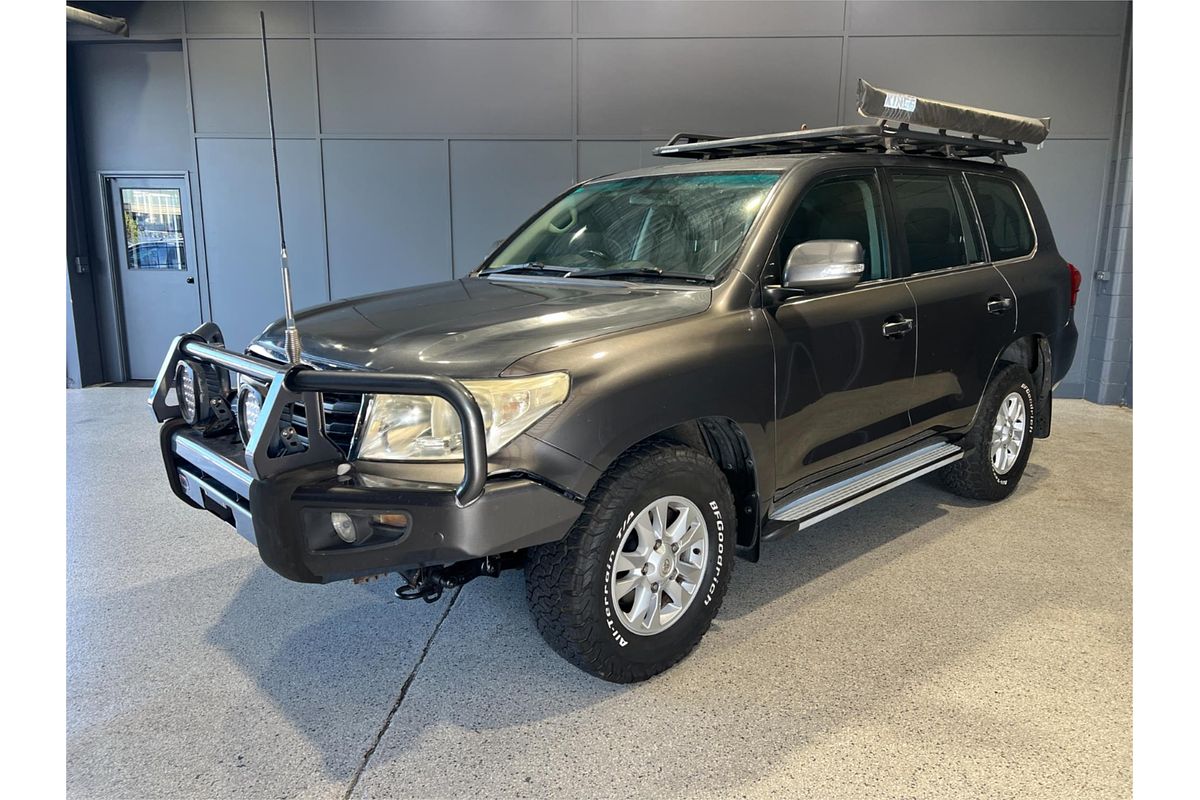 2012 Toyota Landcruiser GXL URJ202R