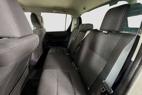 2021 Toyota Hilux SR GUN126R 4X4