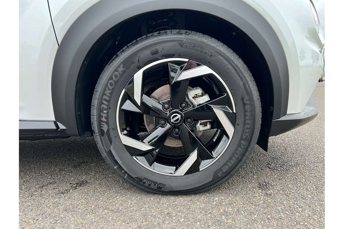 2025 Nissan JUKE ST+ F16