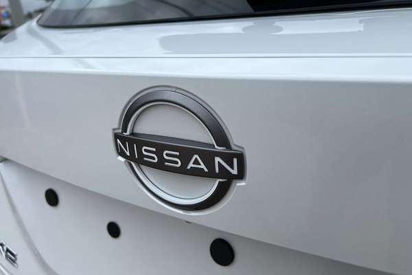 2025 Nissan JUKE ST+ F16